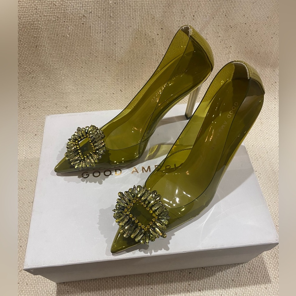 Good American Olive Cinderella Pumps